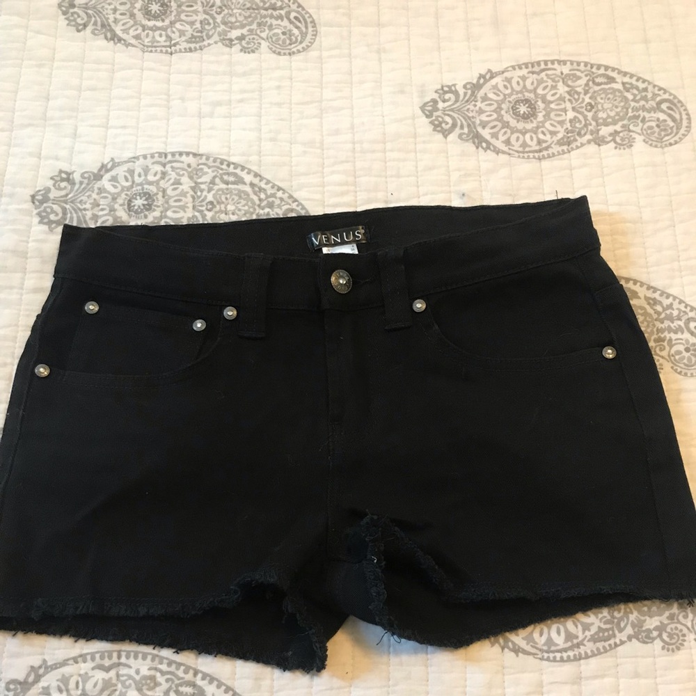 Venus Black Shorts